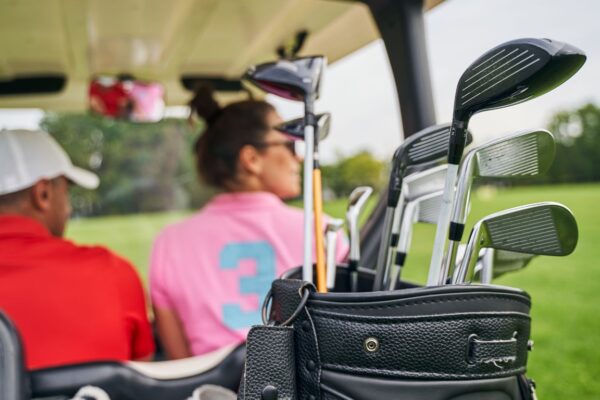 how are women's golf clubs different from men's