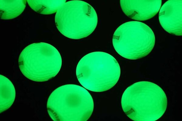 glow in the dark golf balls