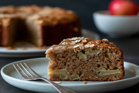 apple oatmeal cake half and half