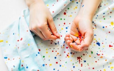 how to get food coloring out of clothes