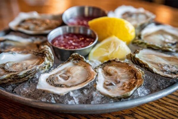calories in 12 raw oysters