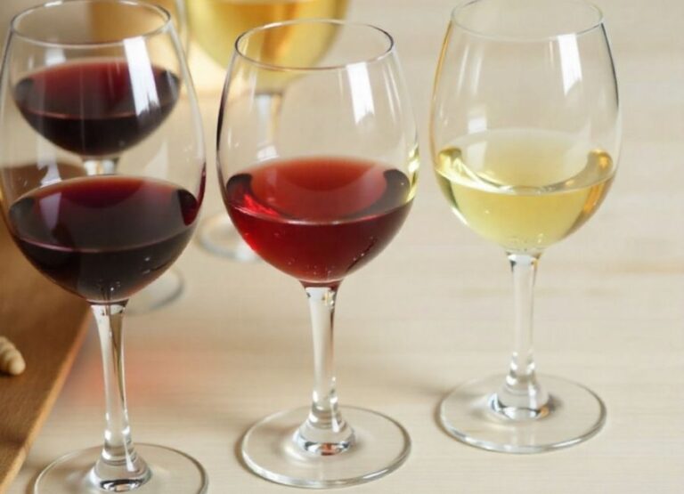How many calories are in a glass of Wine?