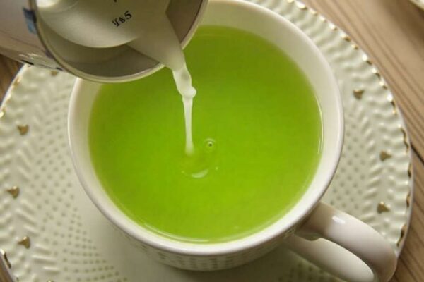 what does green tea taste like